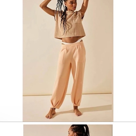 Free People Freya Sweater 2 Piece Pant Set in Summer Peach Combo Size XS 🎉🌟 - Picture 9 of 11